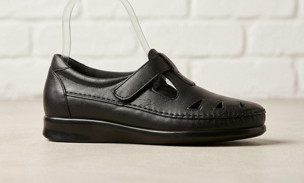 NEW SAS women's roamer slip on loafer in black